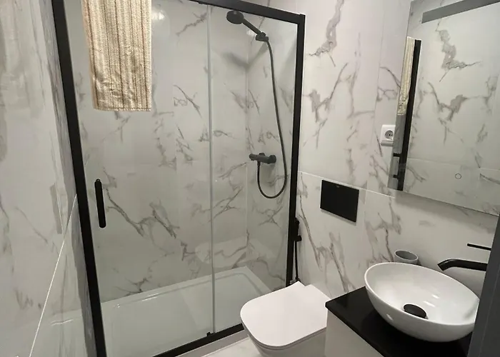 Sunset Paradise 카민하